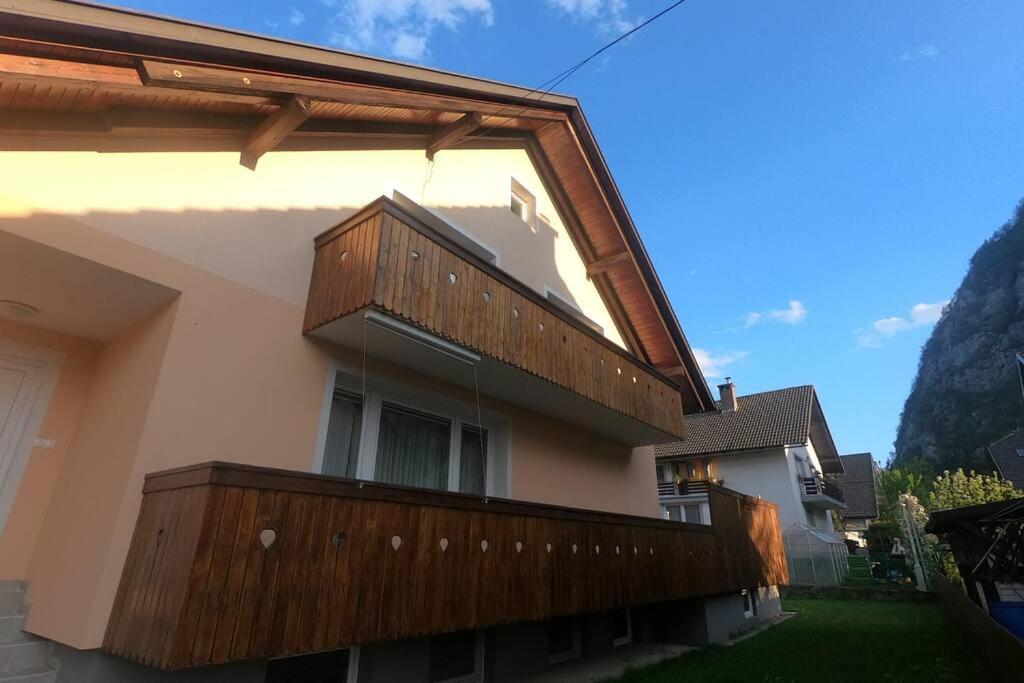 Ferienwohnung Apartma Kreda Mojstrana Exterior foto